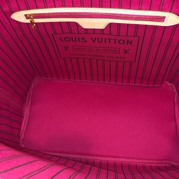 Louis Vuitton Neverfull MM - Picture 5 of 8